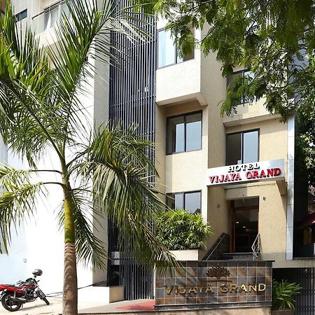 Hotel Treebo Trend Vijaya Grand Udupi Exterior foto