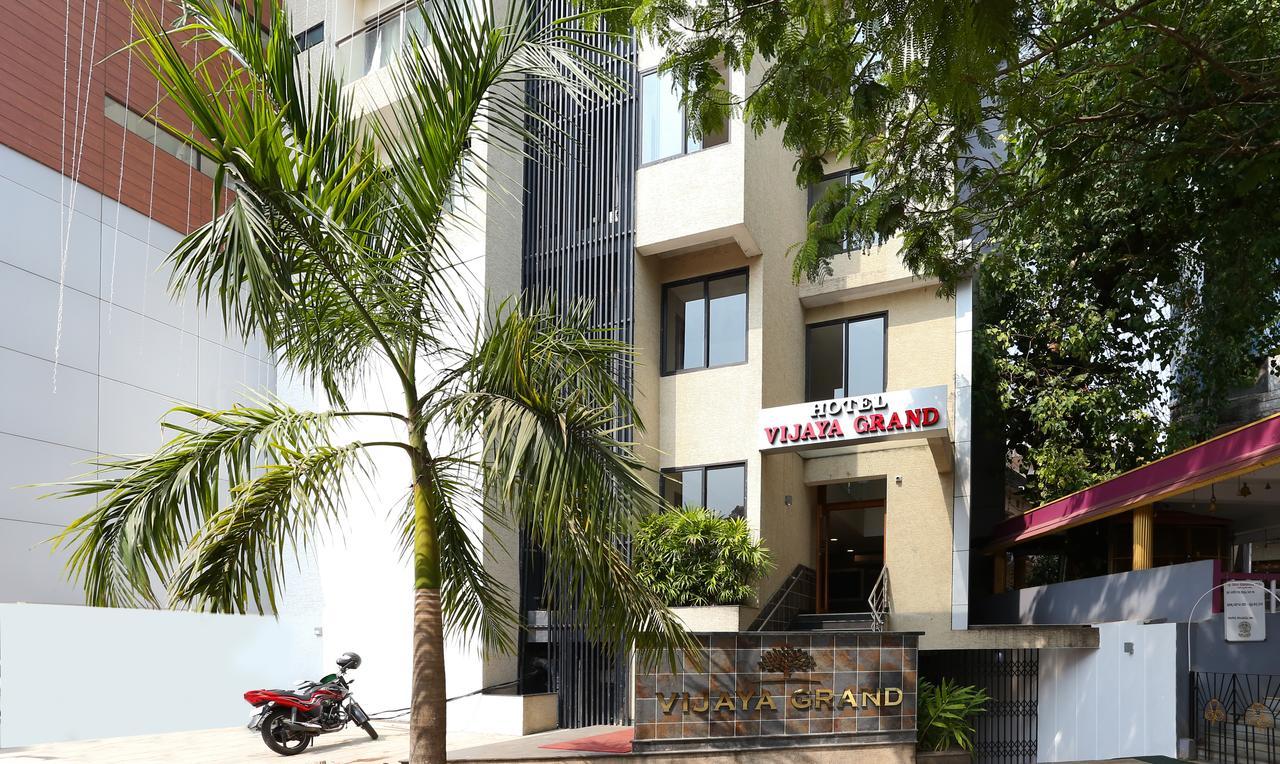 Hotel Treebo Trend Vijaya Grand Udupi Exterior foto