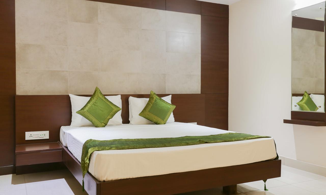 Hotel Treebo Trend Vijaya Grand Udupi Exterior foto